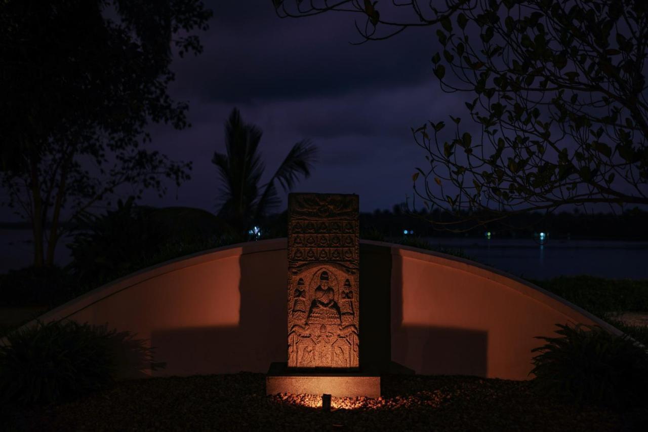 Vismaya Lake Heritage Turavūr Esterno foto